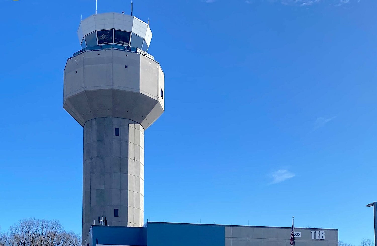 FAA tower AOPA