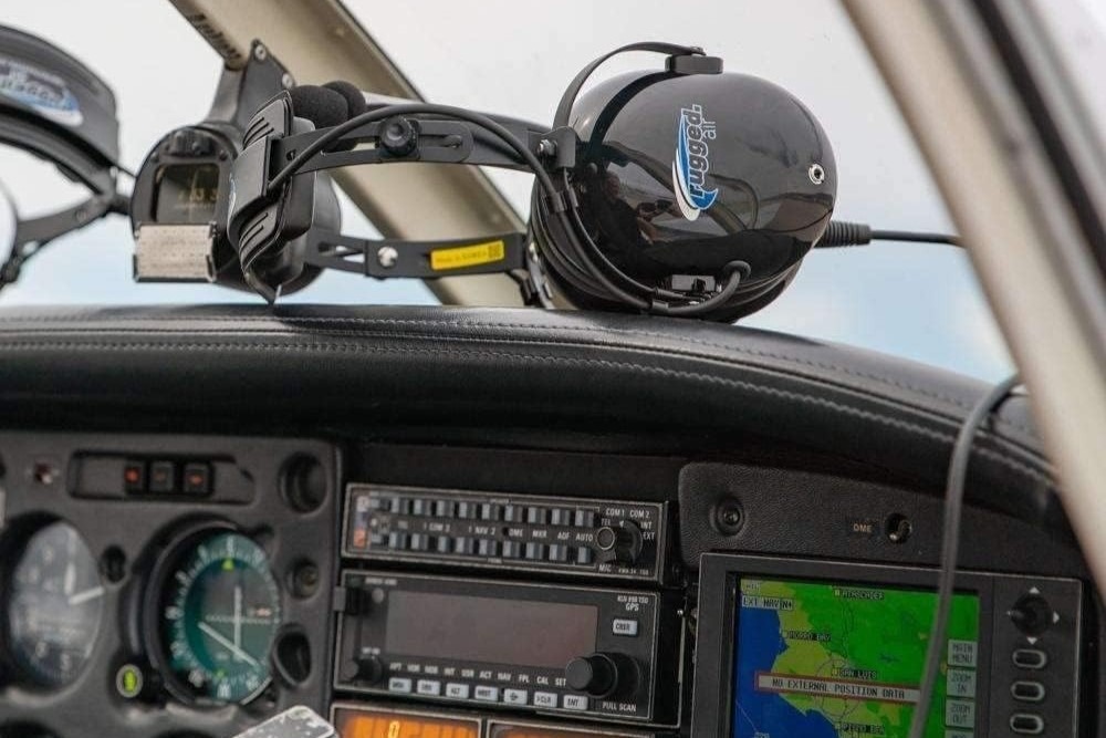 The RA200 was one of the most popular headsets for AVweb readers in September.